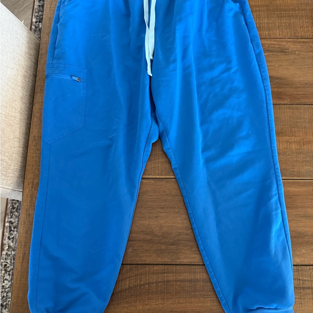 Women’s Figs Scrub Pants